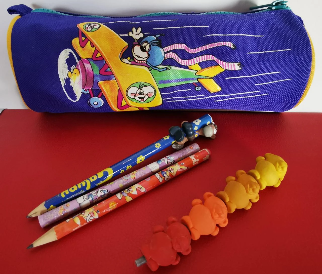 Lot trousse Diddl + crayons et gommes